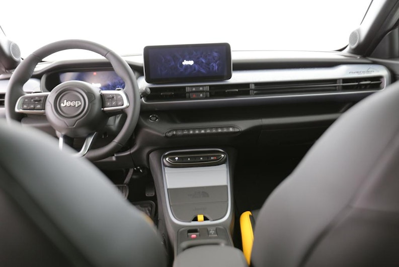 Vehicle image JEEP AVENGER