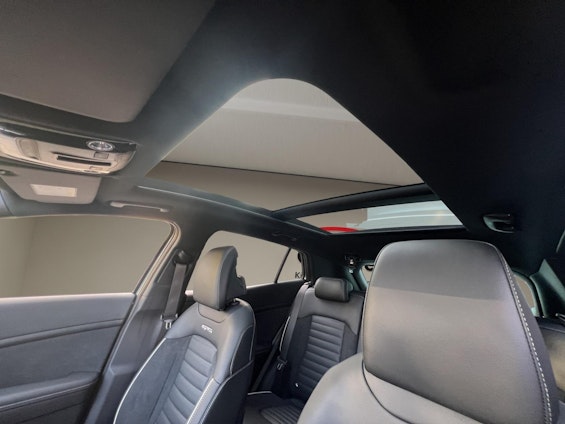 Vehicle image 11 Vehicle image 11