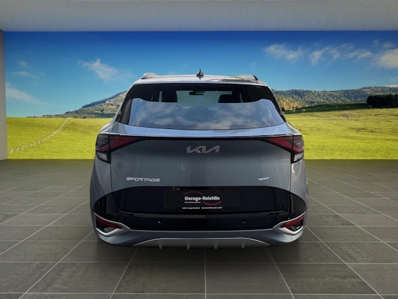 Vehicle image 3 Vehicle image 3