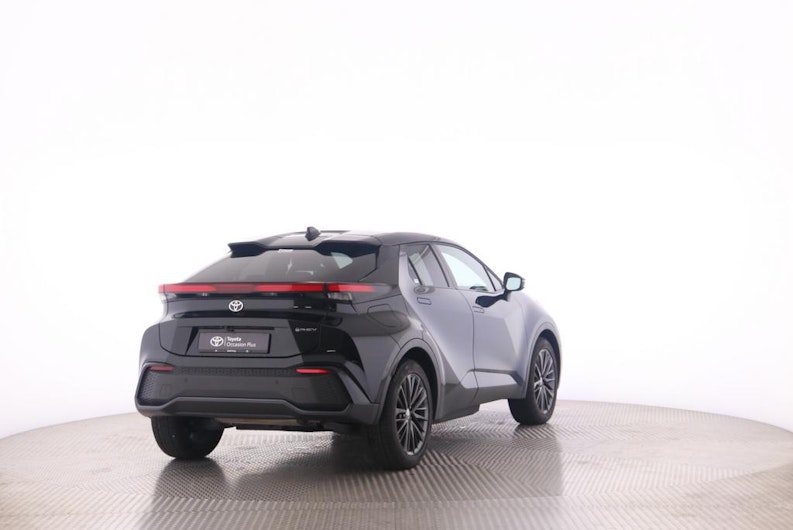 Vehicle image TOYOTA C-HR