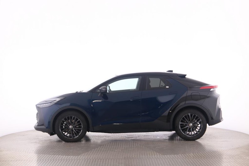 Vehicle image TOYOTA C-HR