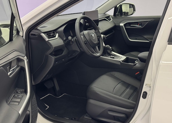 Vehicle image 6 Vehicle image 6