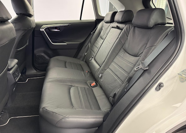 Vehicle image 10 Vehicle image 10