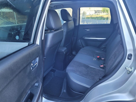 Vehicle image 7 Vehicle image 7