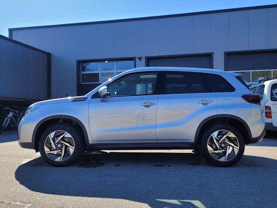 Vehicle image 2 Vehicle image 2