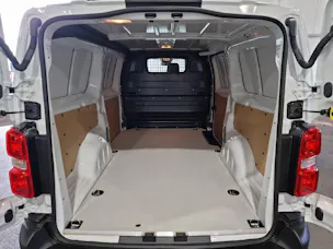 Peugeot e-Expert Kaw. Long 75 kWh 136 PS Premium