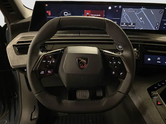Peugeot 5008 1.2 Hybrid Allure Premium