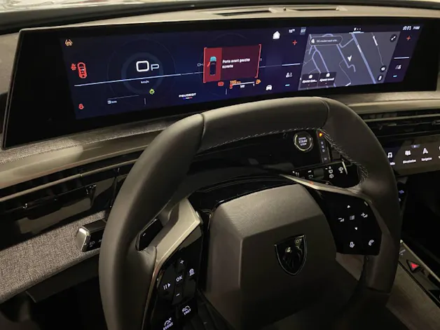 Peugeot 5008 1.2 Hybrid Allure Premium