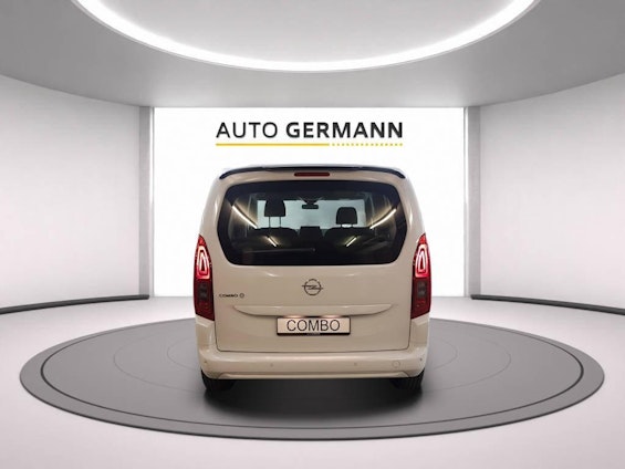 Vehicle image 5 Vehicle image 5