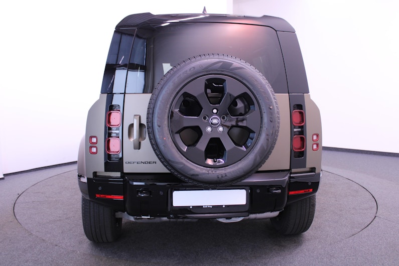 Vehicle image LAND ROVER DEFENDER