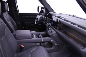 Vehicle image LAND ROVER Defender 110 3.0 D I6 300 X-Dynamic HSE