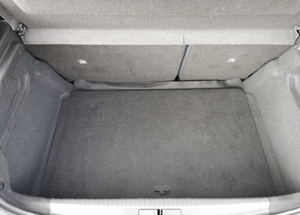 Vehicle image 3 Vehicle image 3