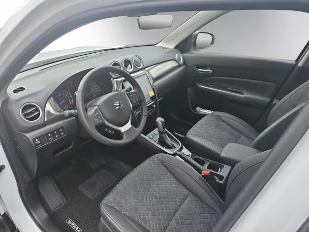 Suzuki Vitara 1.4 T Compact Top Hybrid 4x4 mit AHK