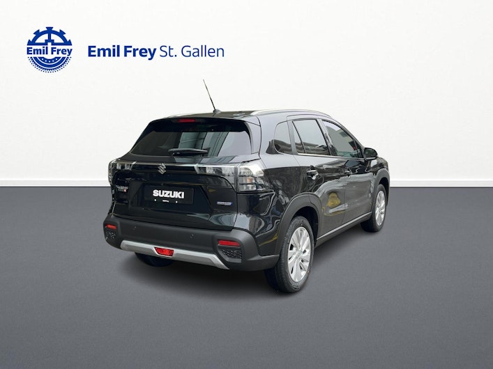 Vehicle image SUZUKI S-CROSS