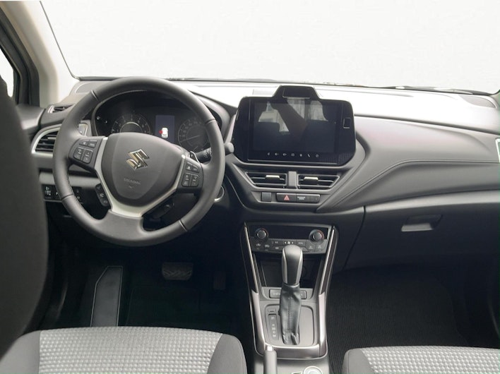 Vehicle image SUZUKI S-CROSS