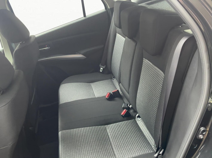 Vehicle image SUZUKI S-CROSS