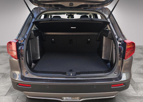 Vehicle image 32 Vehicle image 32