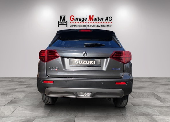 Vehicle image 16 Vehicle image 16