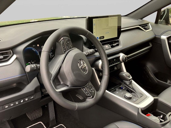 Vehicle image 2 Vehicle image 2