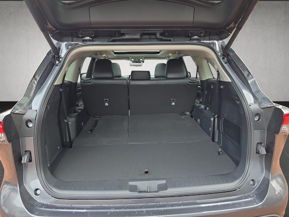 Vehicle image 13 Vehicle image 13