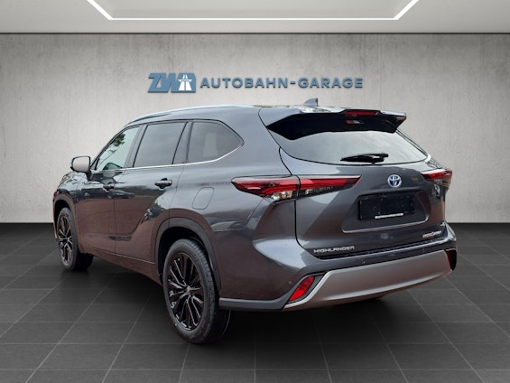 Vehicle image 2 Vehicle image 2