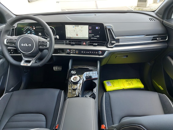 Vehicle image 33 Vehicle image 33