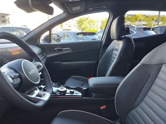 Vehicle image 5 Vehicle image 5