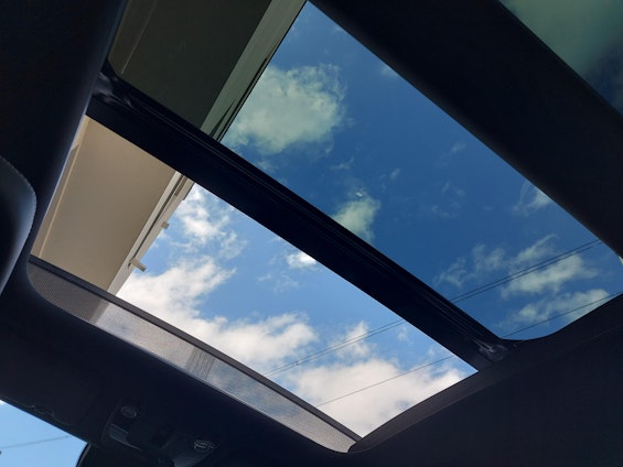 Vehicle image 14 Vehicle image 14