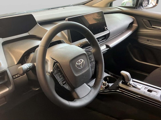 Vehicle image 4 Vehicle image 4