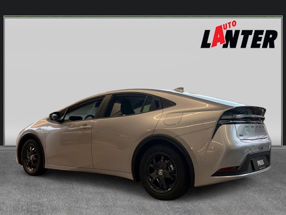 Vehicle image 3 Vehicle image 3