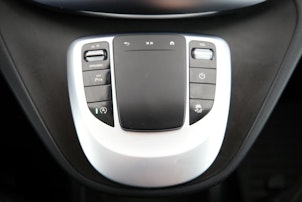 Vehicle image MERCEDES-BENZ V 250 d lang 4matic Van
