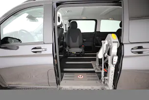 Mercedes-Benz V 250 d lang 4matic personnes à mobilité réduite (PMR)