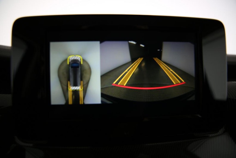 Vehicle image MERCEDES-BENZ V 250