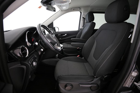 MERCEDES-BENZ V 250 d lang 4matic Van 3