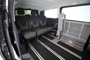 Vehicle image MERCEDES-BENZ V 250 d lang 4matic Van