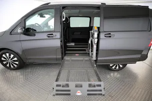 Mercedes-Benz V 250 d lang 4matic personnes à mobilité réduite (PMR)