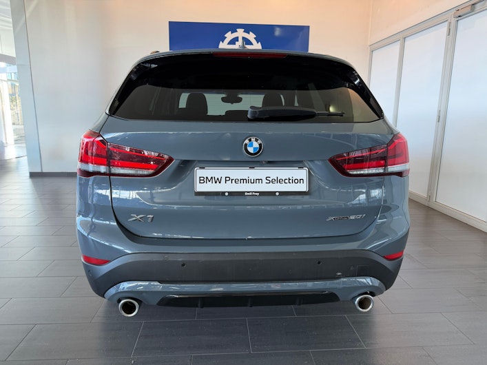Vehicle image BMW X1