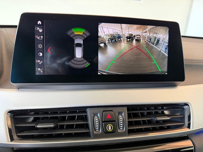 Vehicle image BMW X1