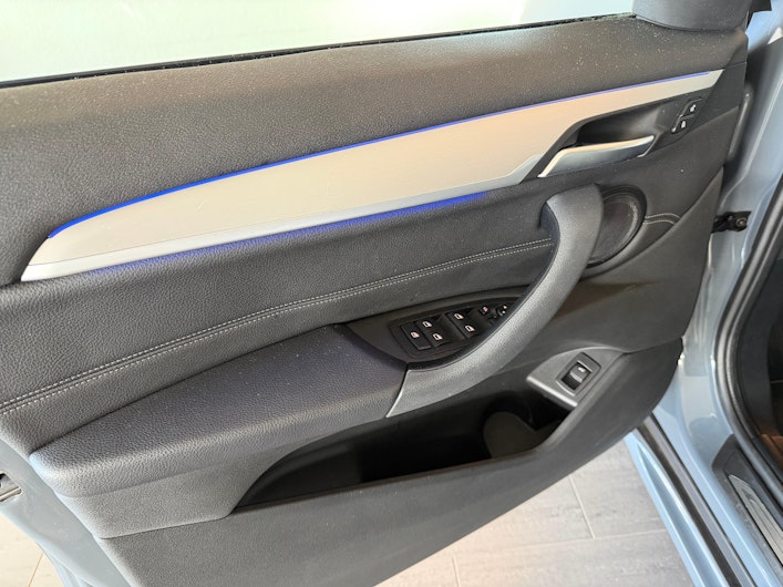 Vehicle image BMW X1