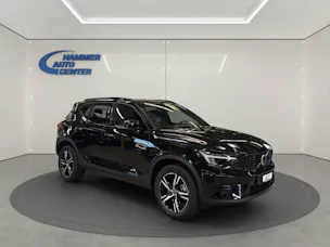 Volvo XC40 2.0 B3 MH Plus Dark