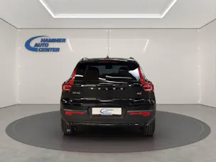 Volvo XC40 2.0 B3 MH Plus Dark