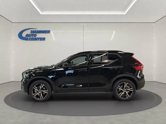 Volvo XC40 2.0 B3 MH Plus Dark