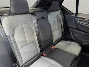Volvo XC40 2.0 B3 MH Plus Dark
