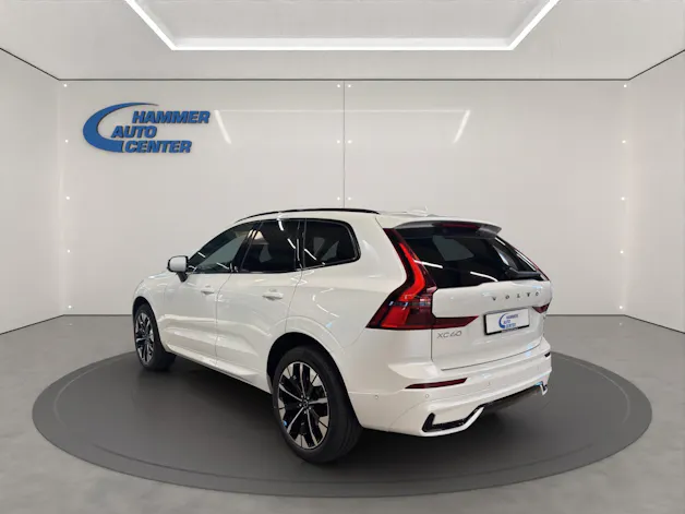 Volvo XC60 2.0 B5 MH Ultra Dark AWD