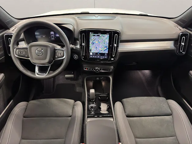 Volvo XC40 2.0 B4 MH Ultra Dark