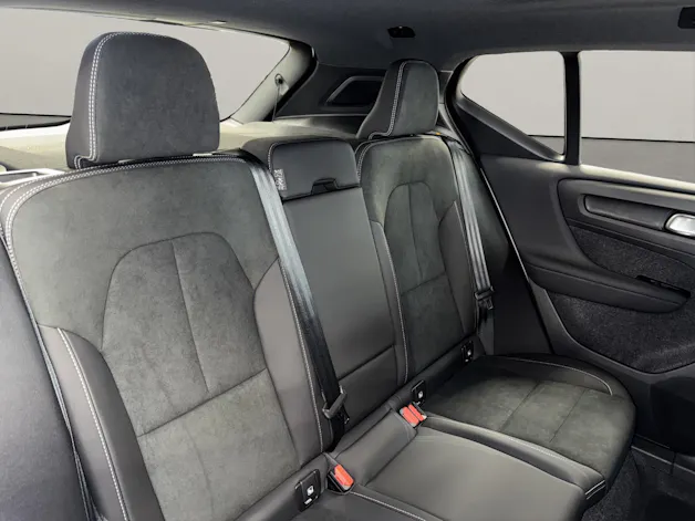 Volvo XC40 2.0 B4 MH Ultra Dark