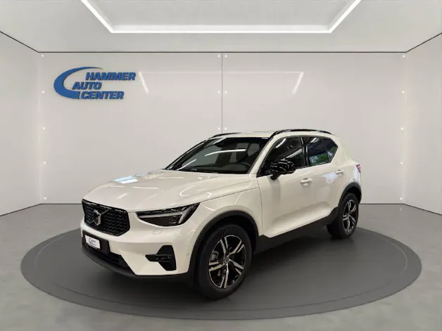 Volvo XC40 2.0 B3 MH Plus Dark