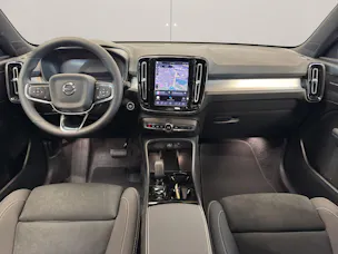 Volvo XC40 2.0 B4 MH Ultra Dark
