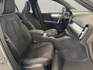 Volvo XC40 2.0 B4 MH Ultra Dark