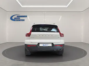 Volvo XC40 2.0 B4 MH Ultra Dark